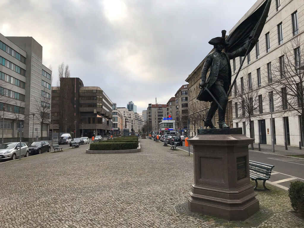 mohrenstr.0wkyc.jpg
